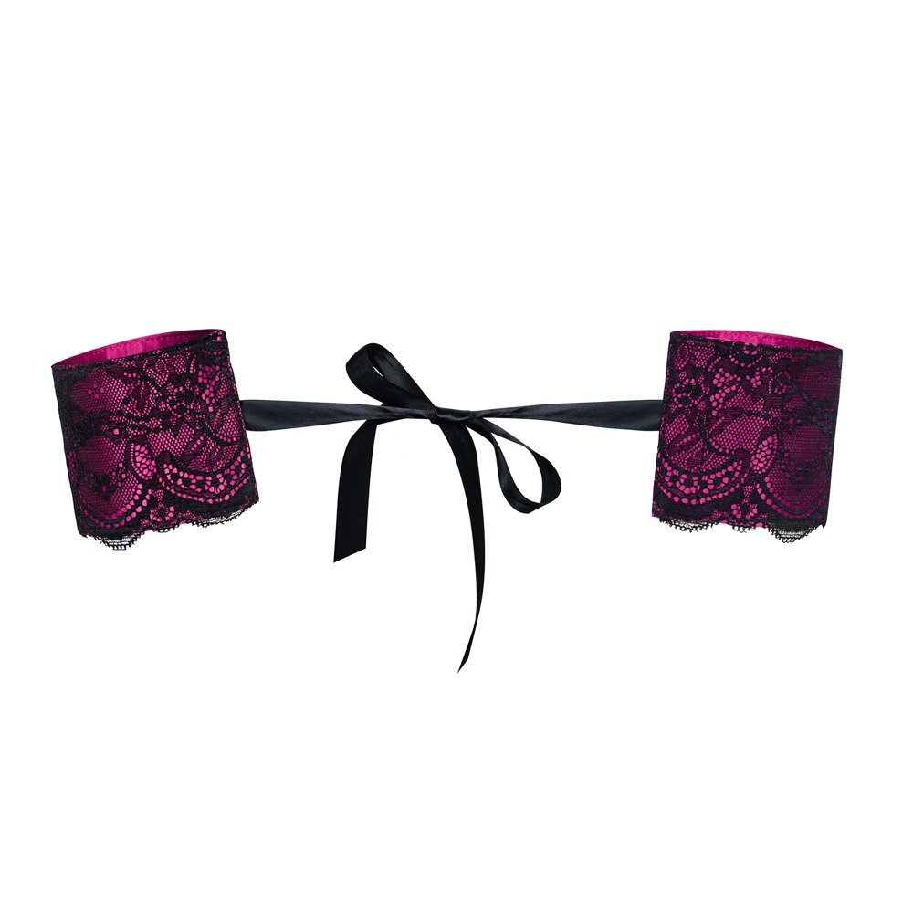 obsessive Handfesseln Roseberry